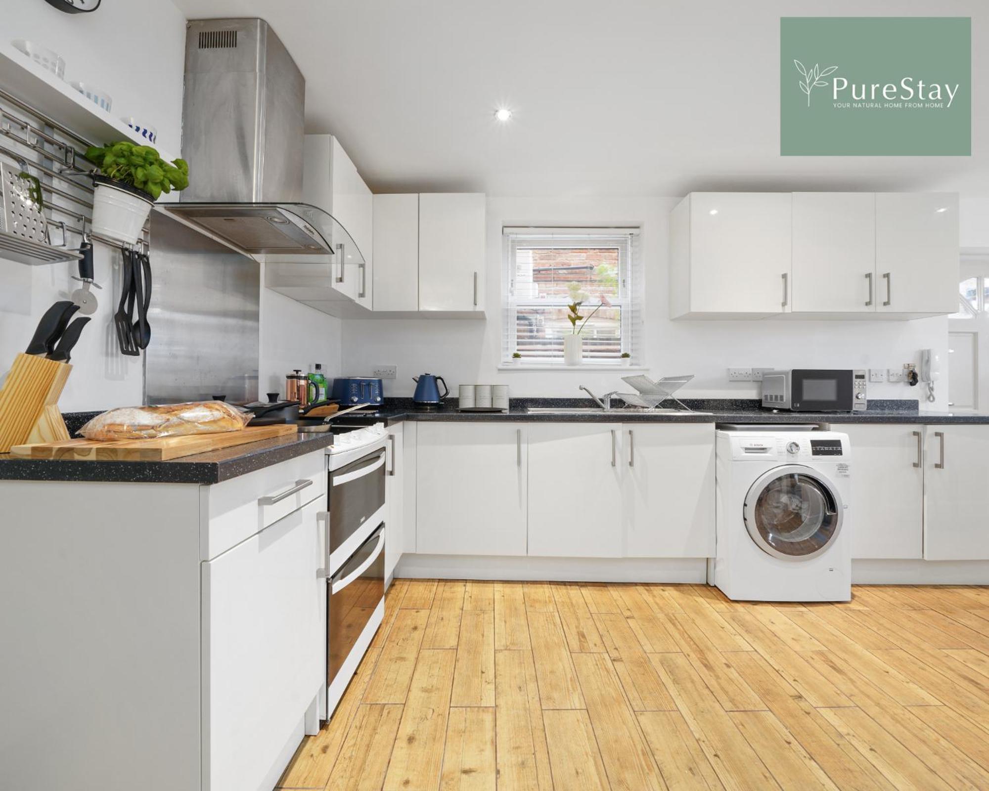 Stunning Two Bed Leamington Apartment With Free Wifi By Purestay Short Lets & Serviced Accommodation 外观 照片